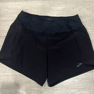 Brooks Chaser Black Shorts